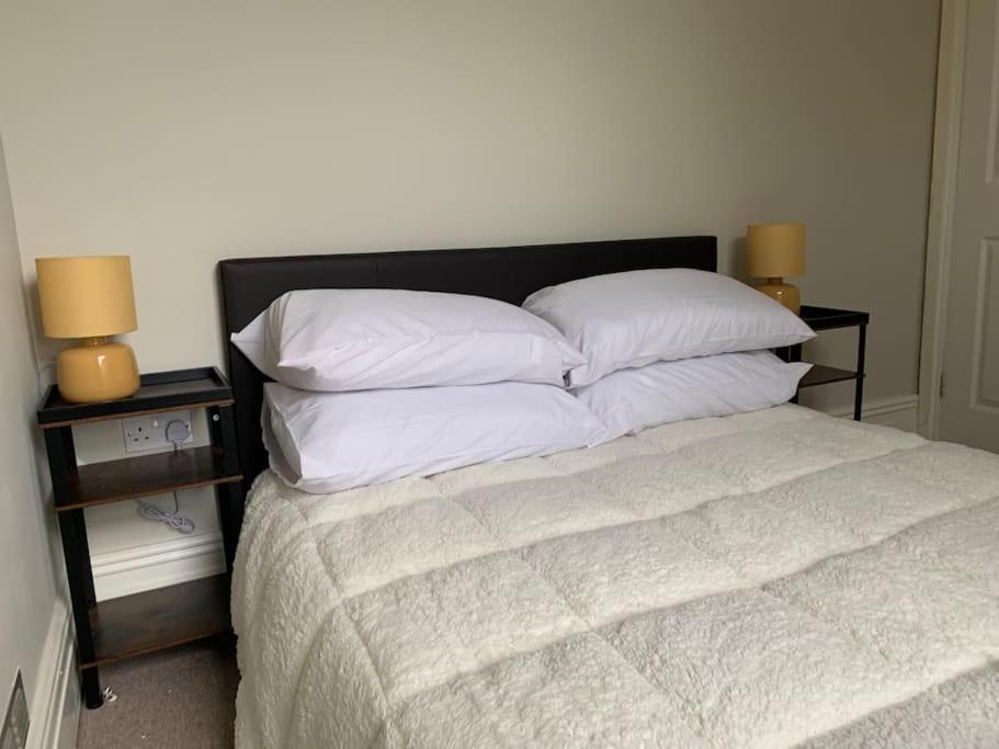 Central 2 Bed Flat. Free Parking Bristol Extérieur photo