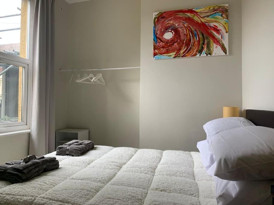 Central 2 Bed Flat. Free Parking Bristol Extérieur photo